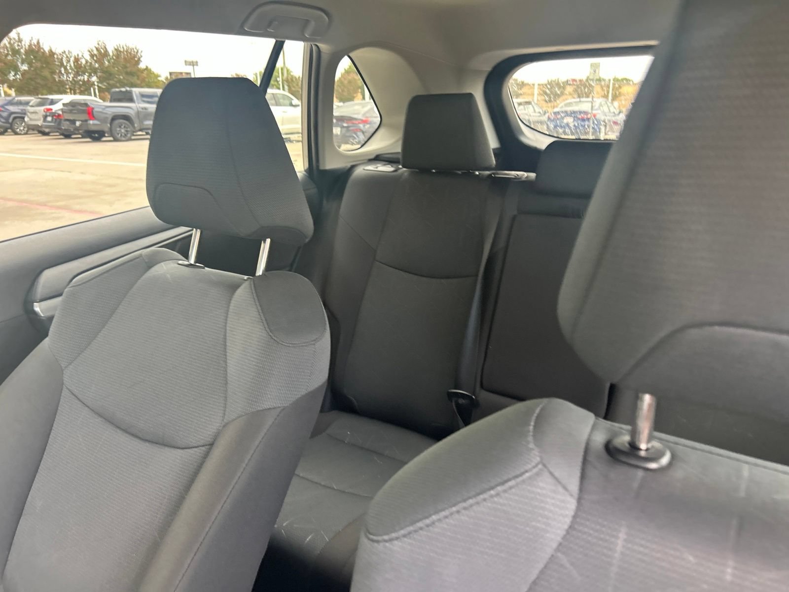 Used 2025 Toyota RAV4 XLE FWD image 24