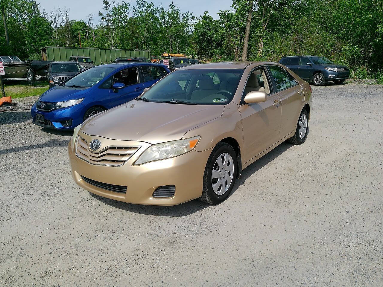 Used 2010 Toyota Camry LE FWD image 4
