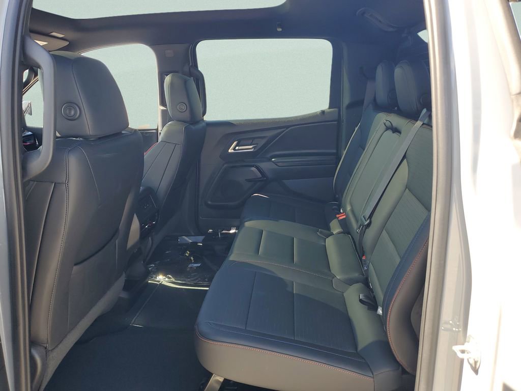 Used 2025 Chevrolet Silverado EV RST AWD/4WD image 10