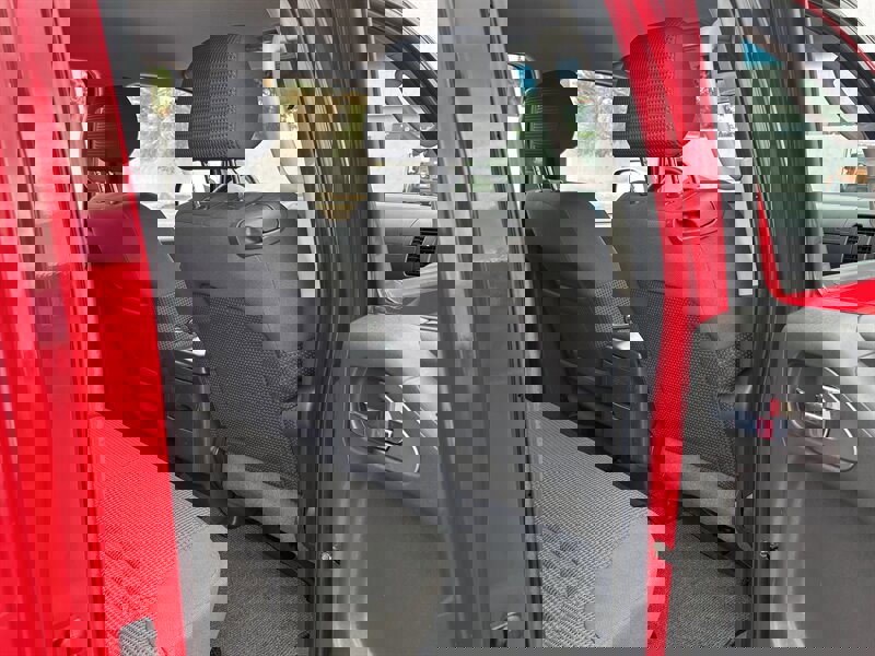 Used 2007 Nissan Frontier NISMO image 37