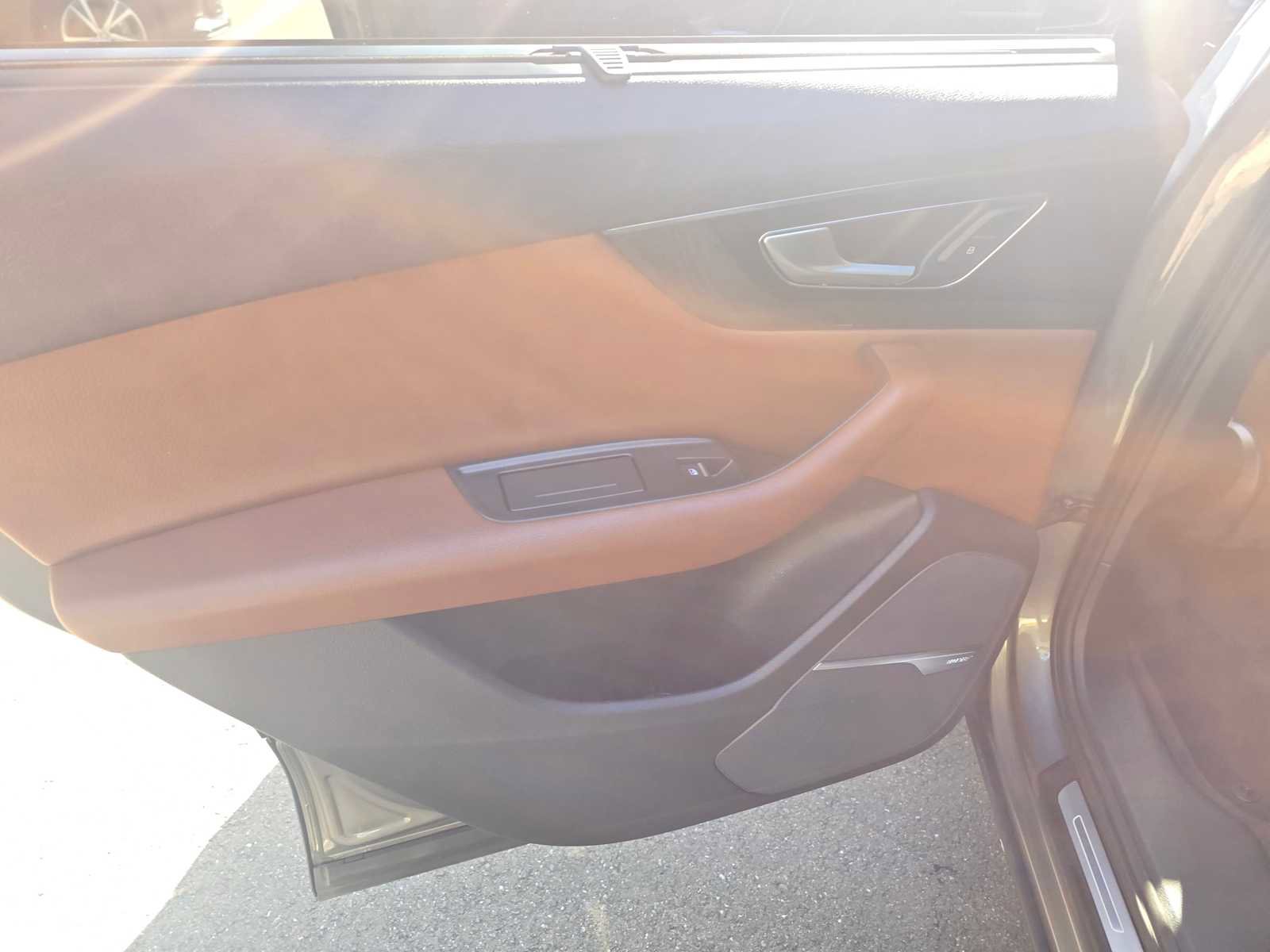 Used 2018 Audi Q7 3.0T Prestige image 20