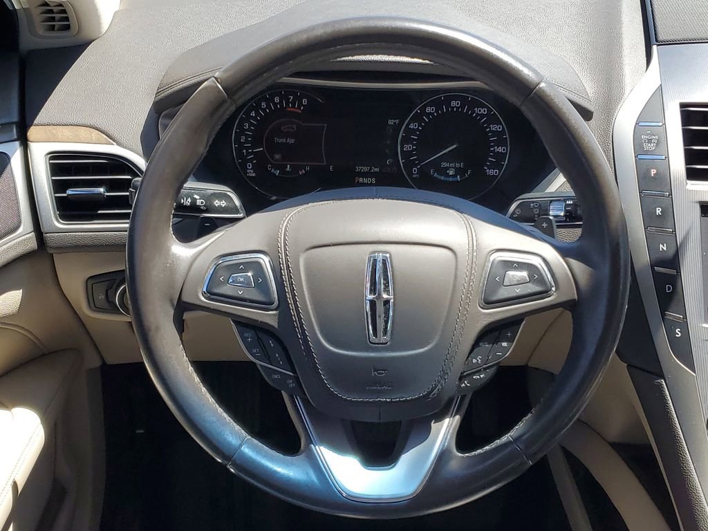 Used 2019 Lincoln MKZ Reserve FWD image 29