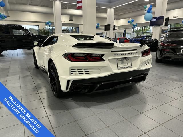 Used 2025 Chevrolet Corvette E-Ray AWD/4WD image 12