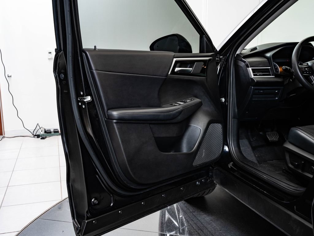 Used 2024 Mitsubishi Outlander SE image 27