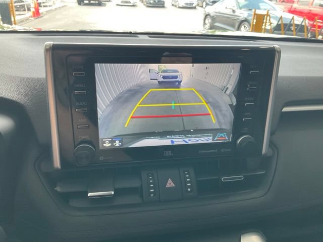 Used 2020 Toyota RAV4 XSE AWD/4WD image 17