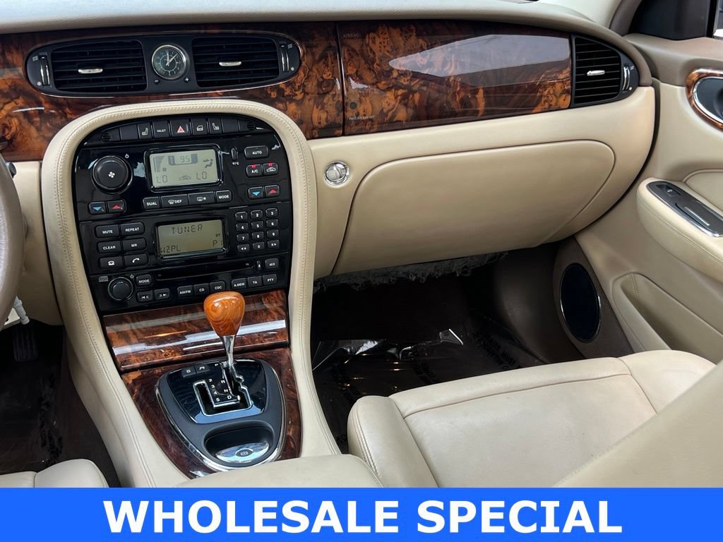 Used 2005 Jaguar XJ8 RWD image 27