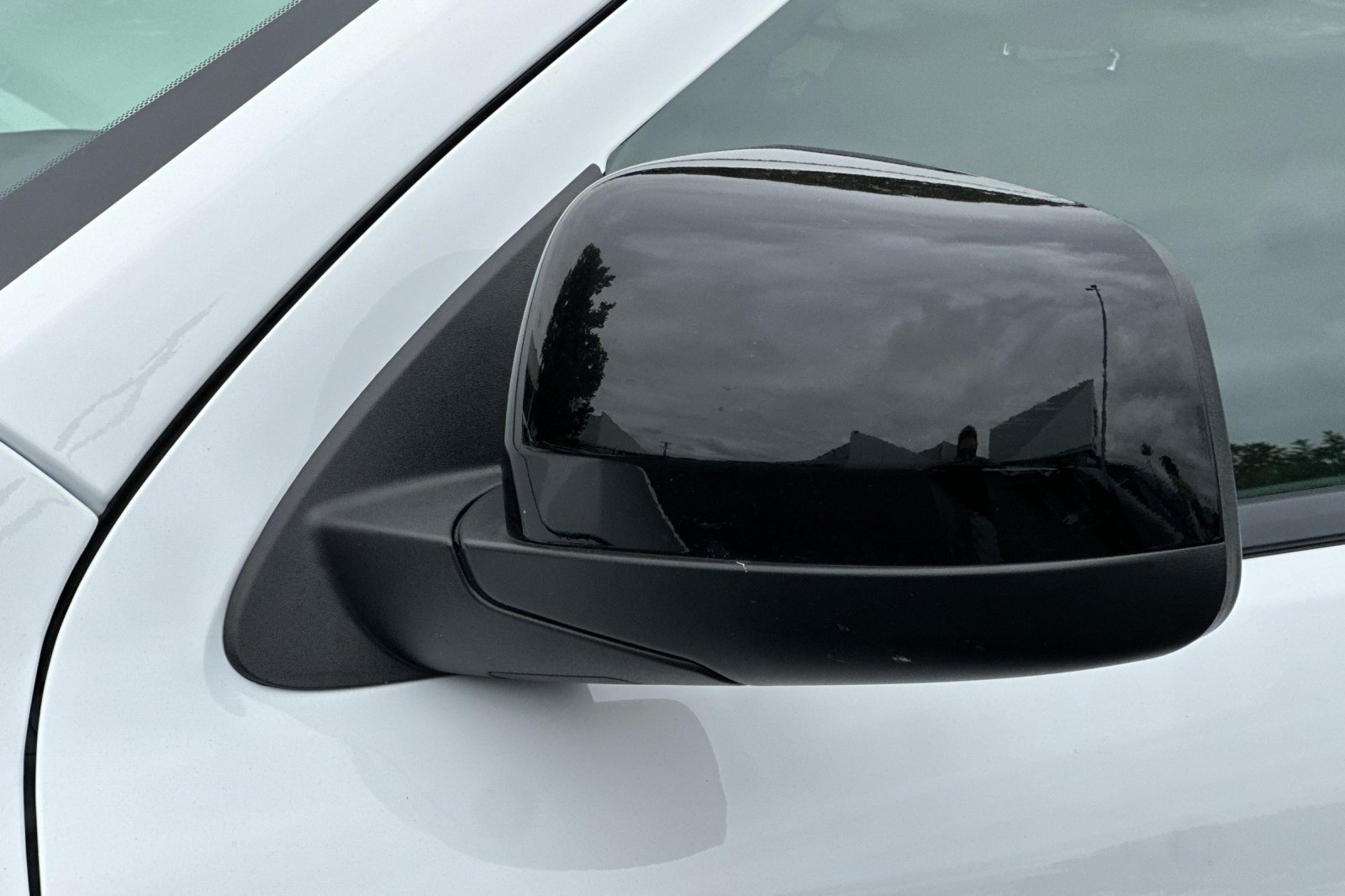 Used 2025 Dodge Durango GT RWD image 49