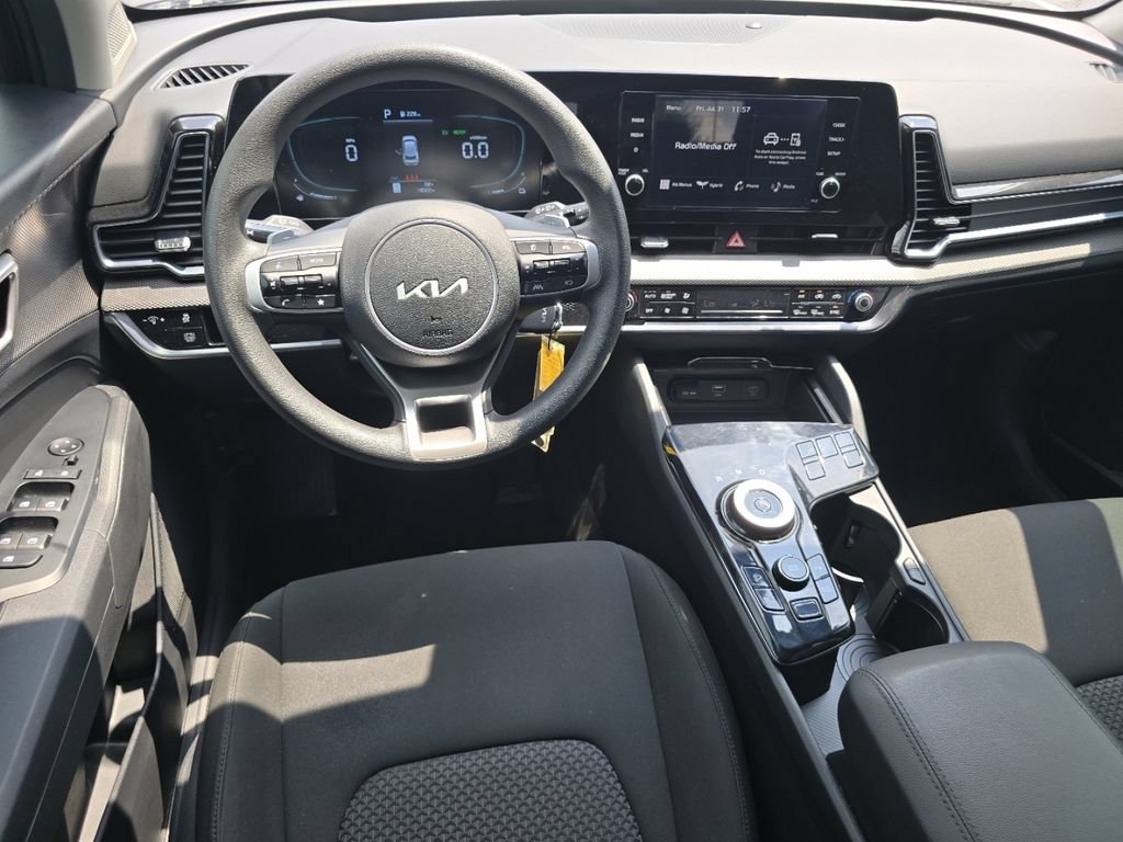 Used 2025 Kia Sportage LX FWD image 22