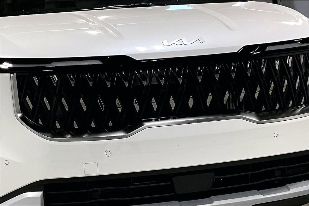 New 2026 Kia Carnival LXS FWD image 29