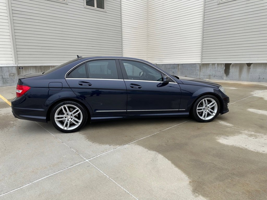 Used 2013 Mercedes-Benz C 300 4MATIC Sedan image 8
