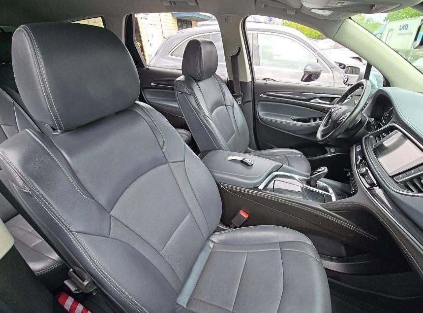 Used 2018 Buick Enclave Premium image 19