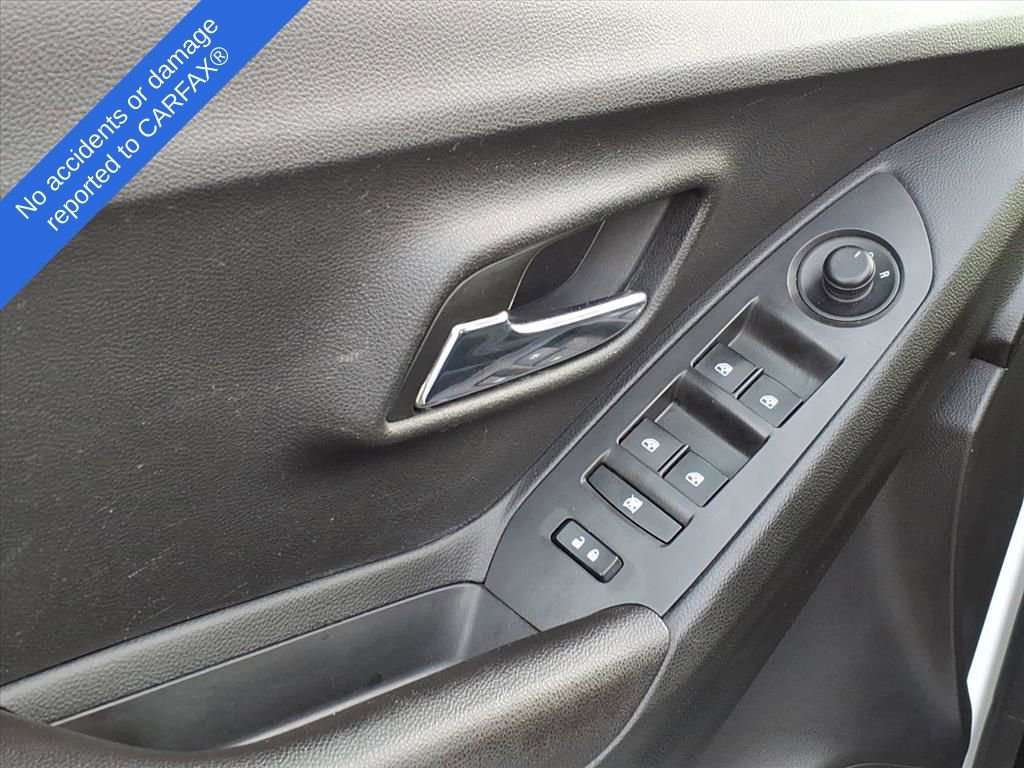 Used 2015 Chevrolet Trax LT w/ LPO, Protection Package image 16
