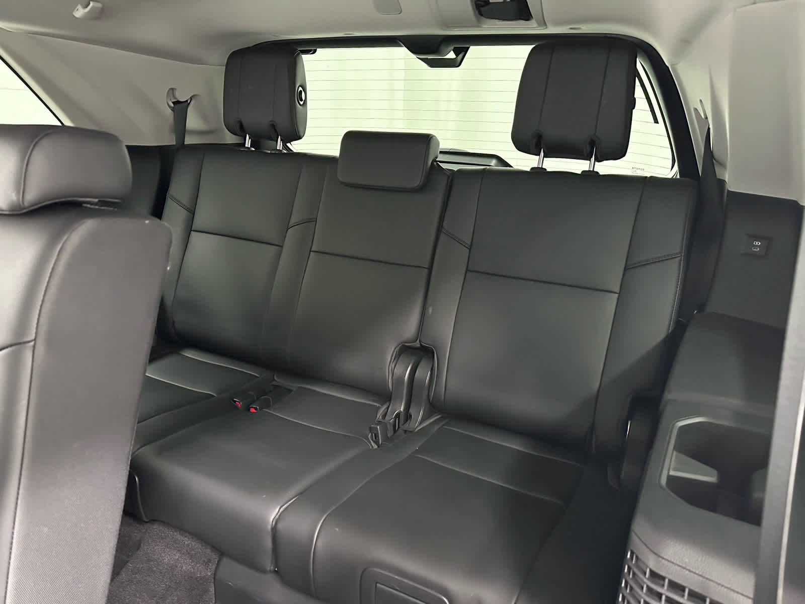 Used 2024 Toyota Sequoia Limited w/ TRD Off-Road Package AWD/4WD image 17