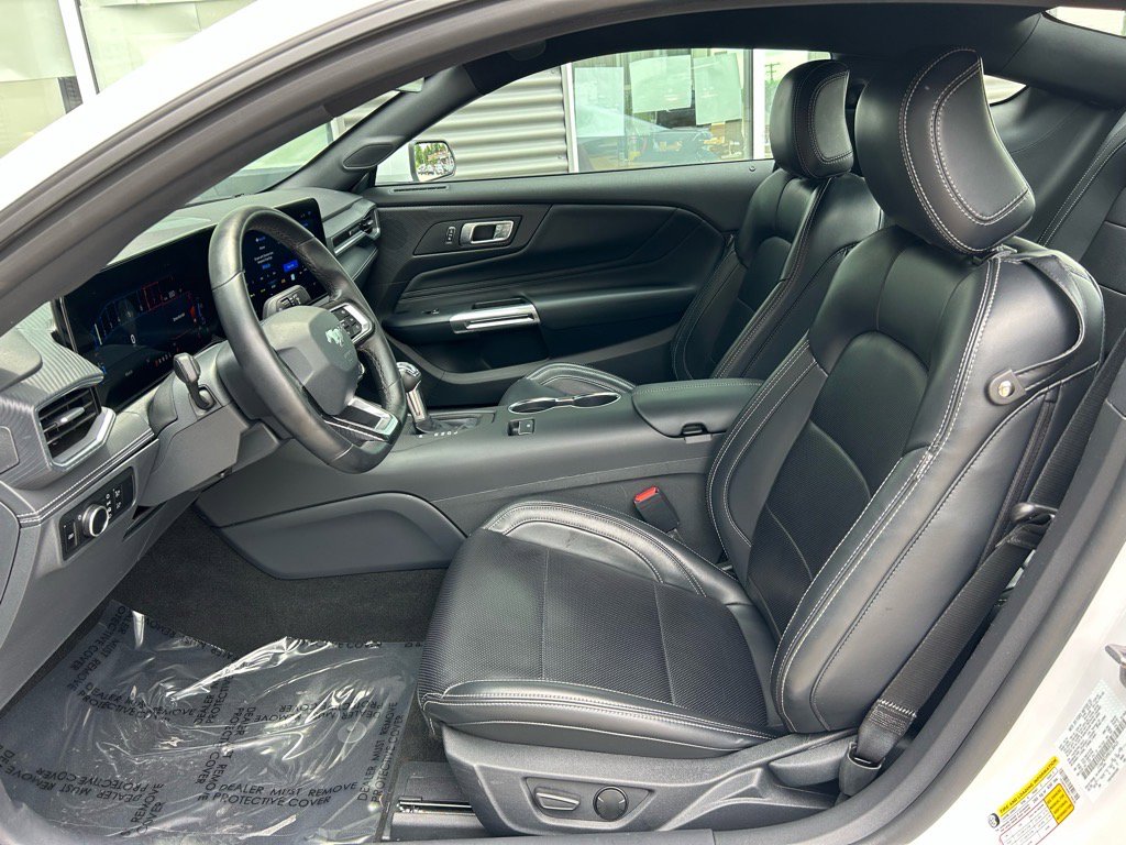 Used 2024 Ford Mustang Premium image 13