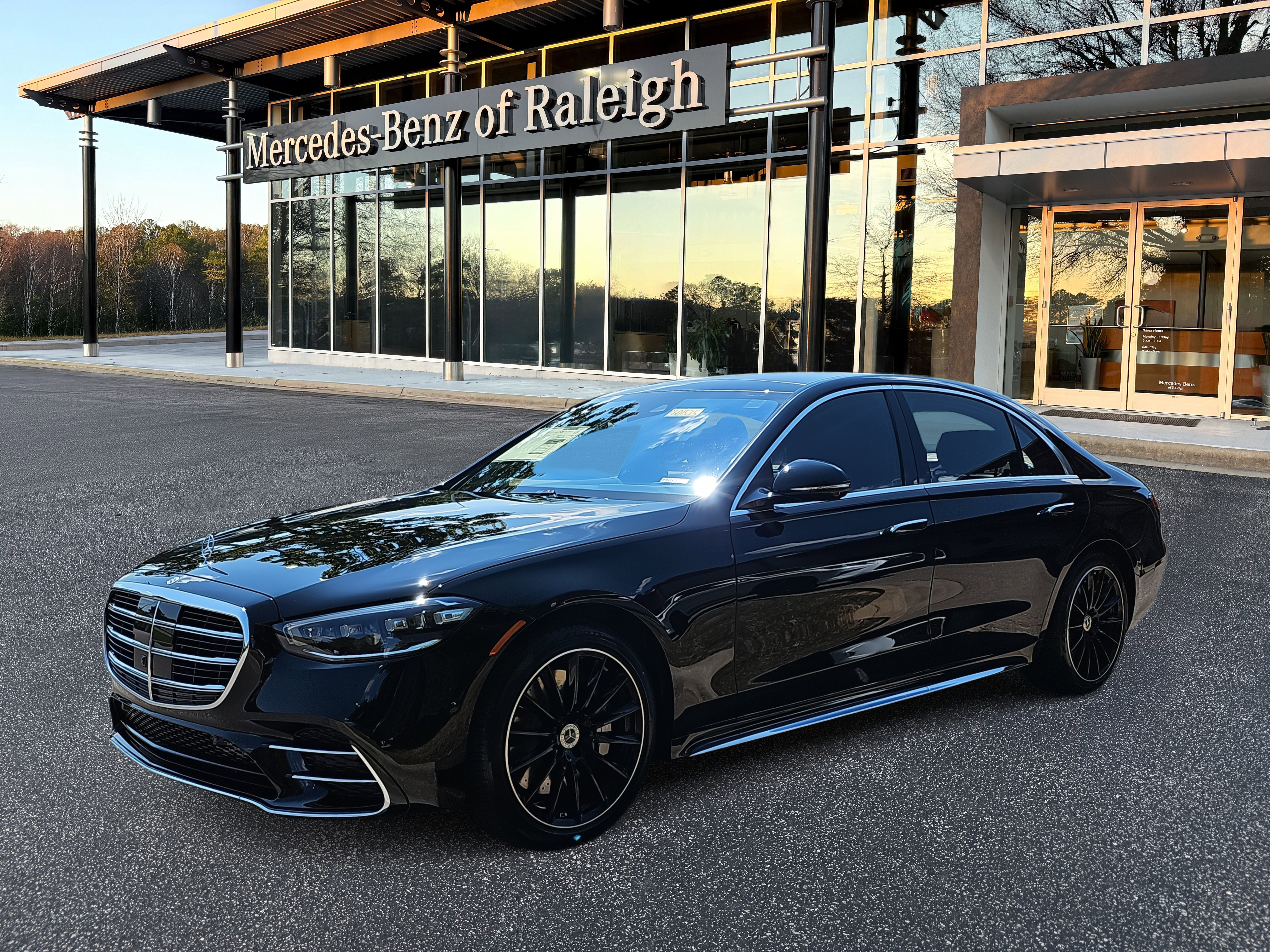 New 2026 Mercedes-Benz S 580 4MATIC Sedan image 1
