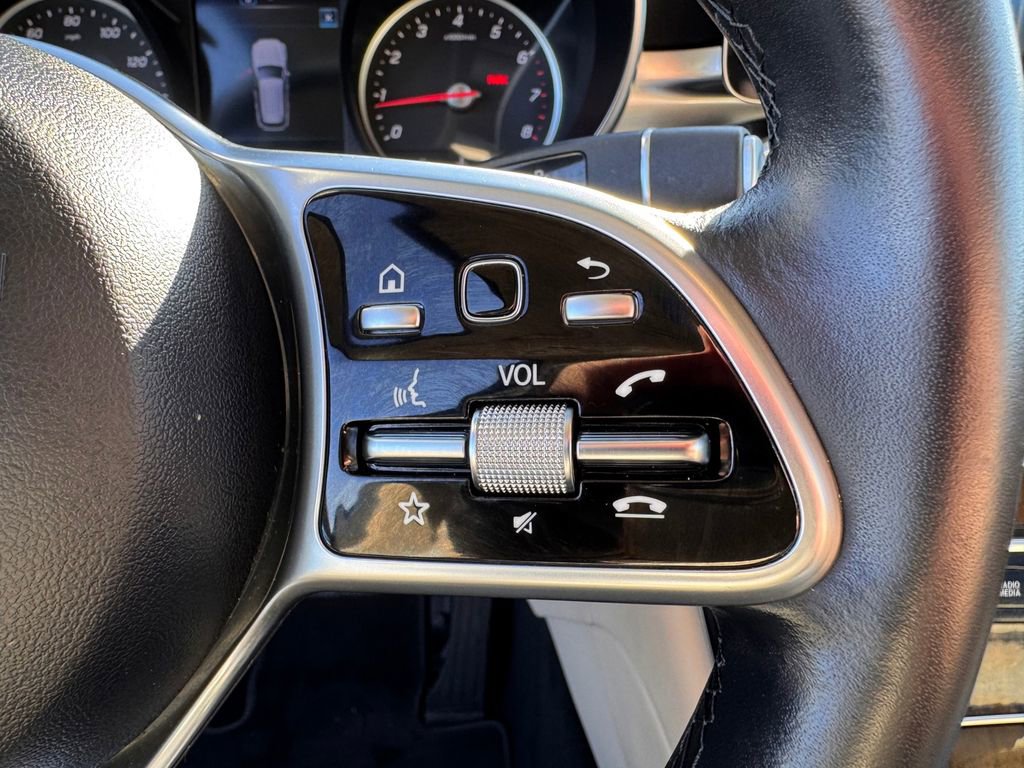 Used 2022 Mercedes-Benz GLC 300 image 16