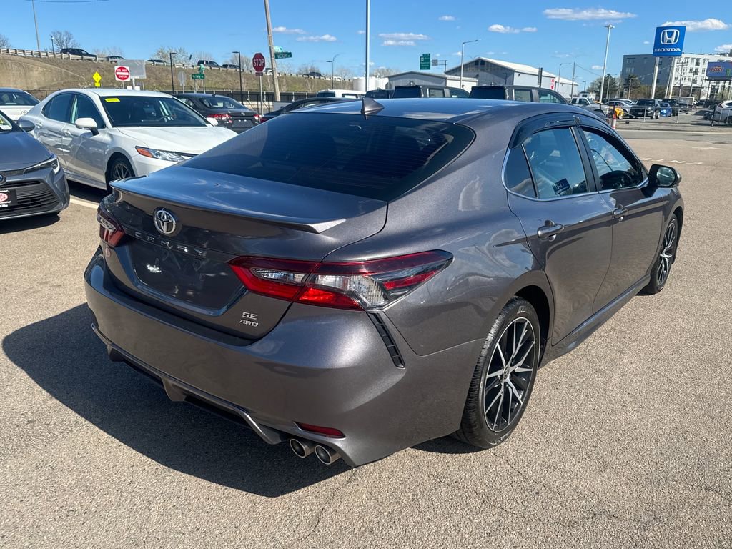 Used 2022 Toyota Camry SE w/ Cold Weather Package AWD/4WD image 7