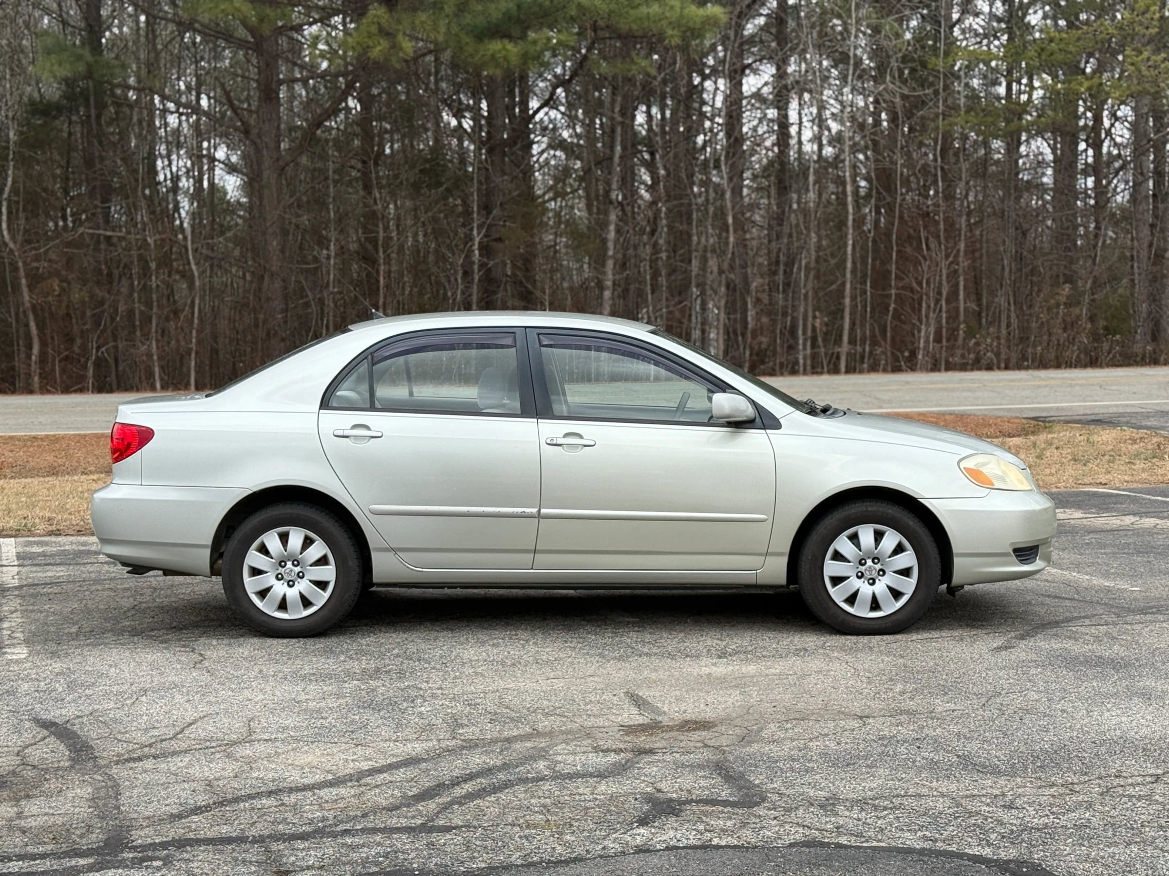 Used 2003 Toyota Corolla CE image 3