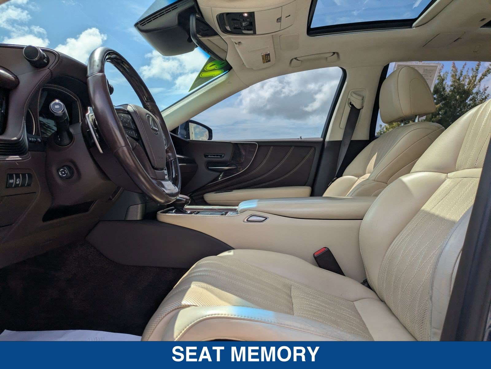 Used 2018 Lexus LS 500 AWD w/ Luxury Package image 30