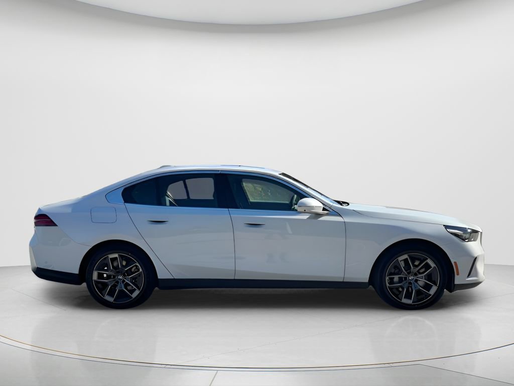 New 2026 BMW 530i w/ Premium Package image 9