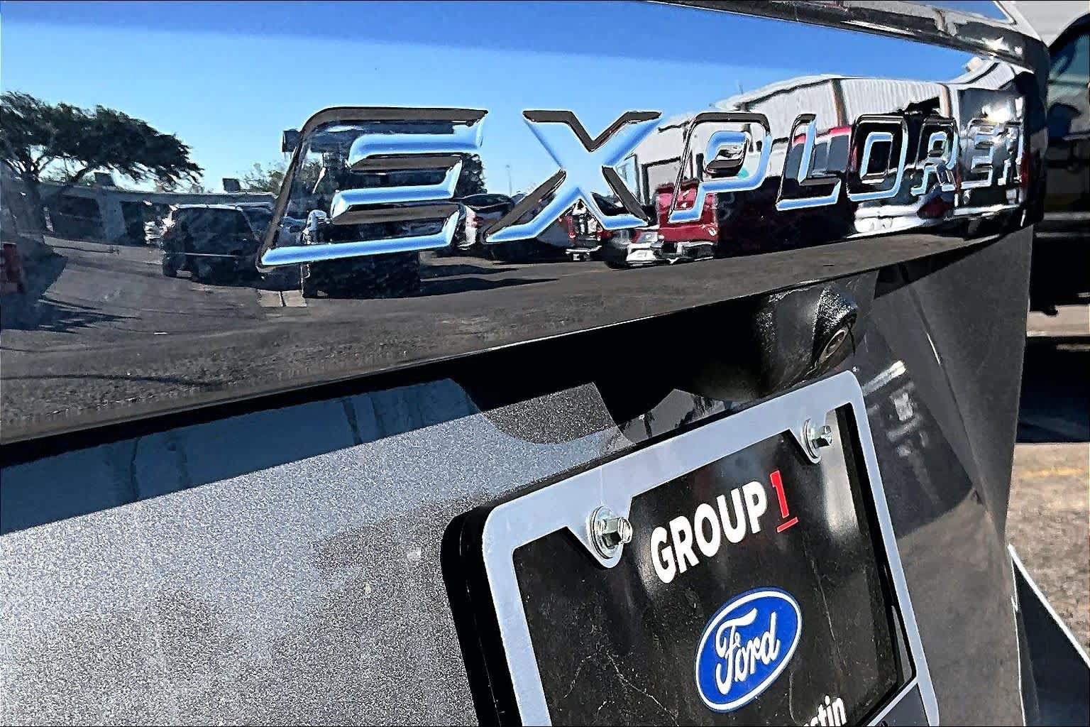Certified 2023 Ford Explorer XLT RWD image 10