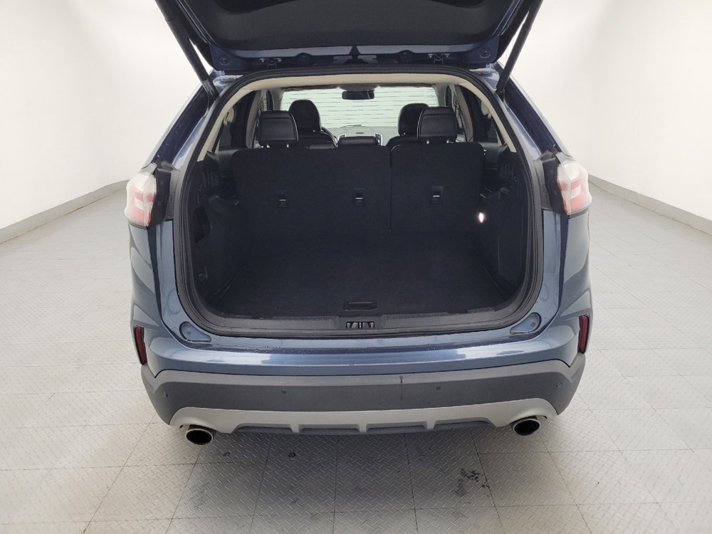 Used 2019 Ford Edge Titanium w/ Cold Weather Package AWD/4WD image 29