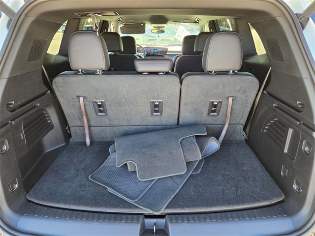 Used 2025 Buick Enclave Preferred image 18