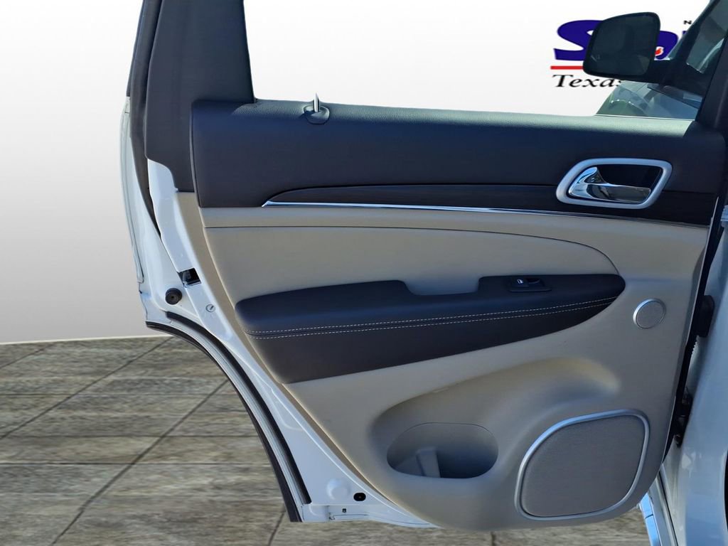 Used 2020 Jeep Grand Cherokee Summit w/ Platinum Series Group image 15