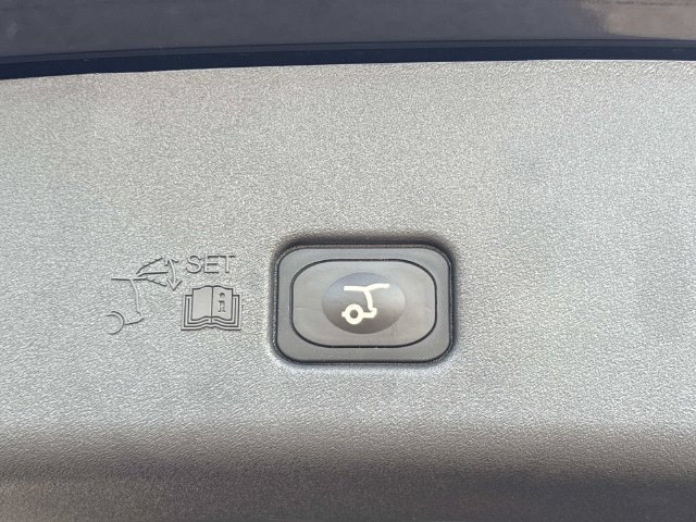 Certified 2024 Lincoln Nautilus Reserve AWD/4WD image 14