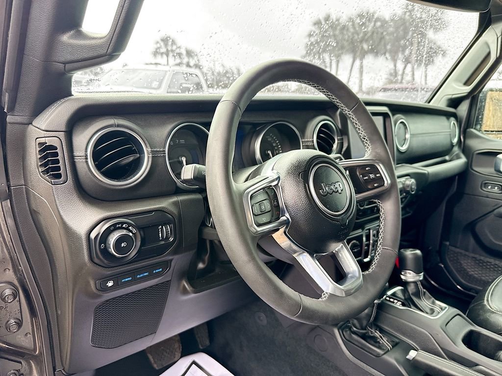 Used 2023 Jeep Wrangler Unlimited Sahara w/ Cold Weather Group image 10