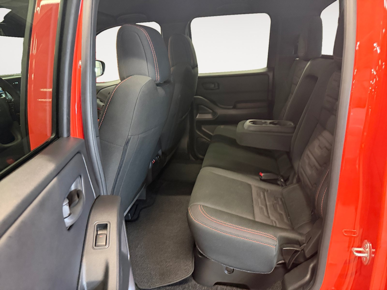 Used 2026 Nissan Frontier Pro-X w/ Pro-X Convenience Package RWD image 24