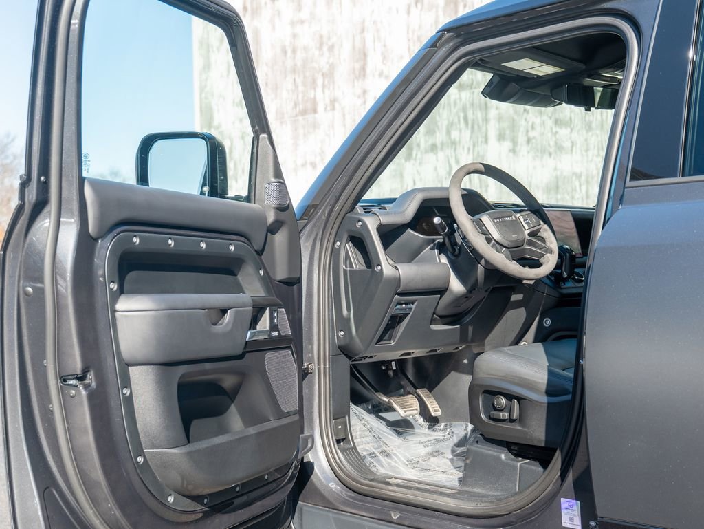 Used 2024 Land Rover Defender 110 Carpathian Edition image 11
