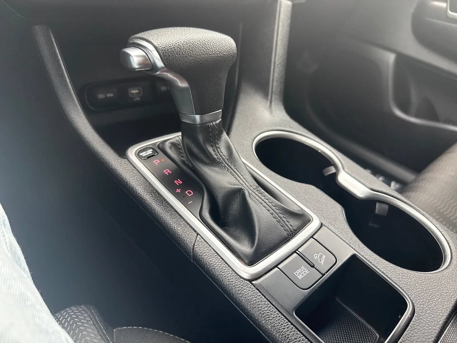 Used 2020 Kia Sportage LX FWD image 21