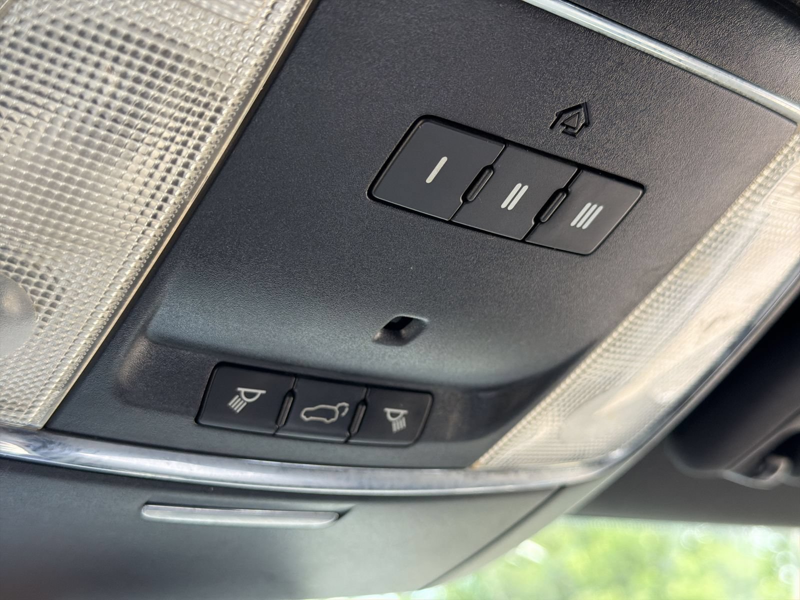 Used 2019 Jeep Grand Cherokee Laredo w/ Security & Convenience Group AWD/4WD image 20