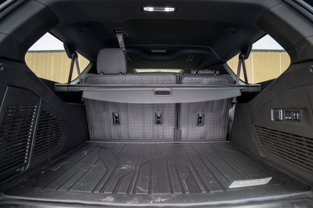 New 2026 Chevrolet Suburban High Country image 15