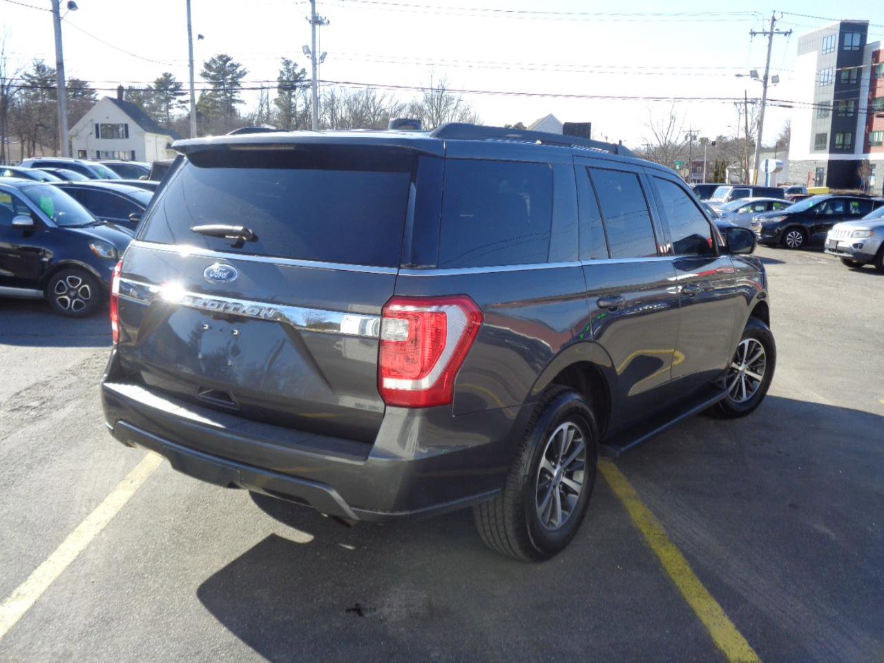 Used 2020 Ford Expedition XL image 2