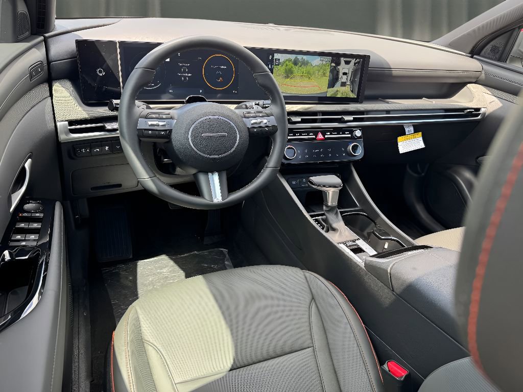 New 2025 Hyundai Santa Cruz Limited image 9