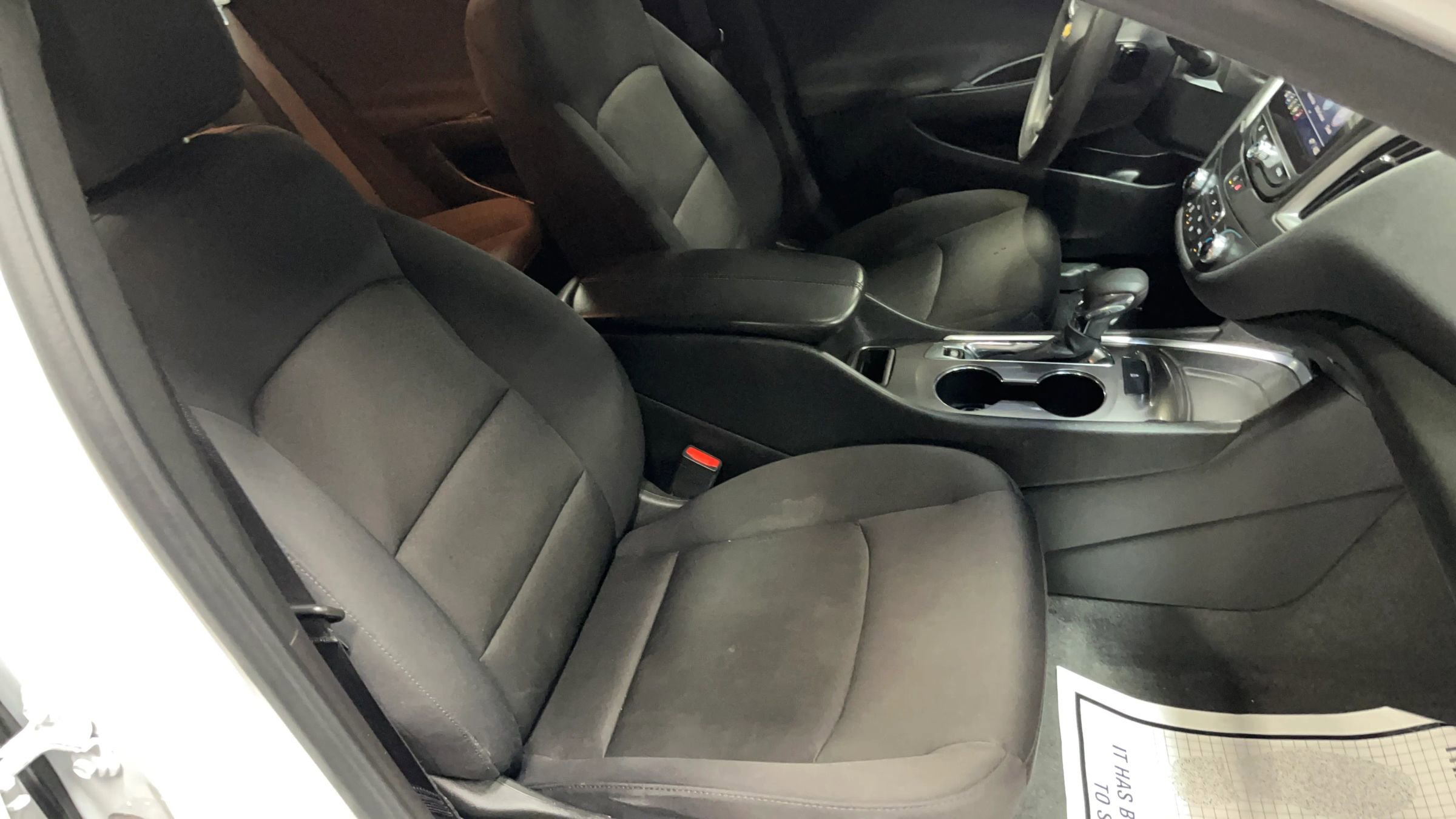 Used 2022 Chevrolet Malibu LT image 18