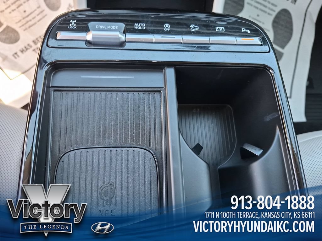 Used 2025 Hyundai Tucson Limited AWD/4WD image 32