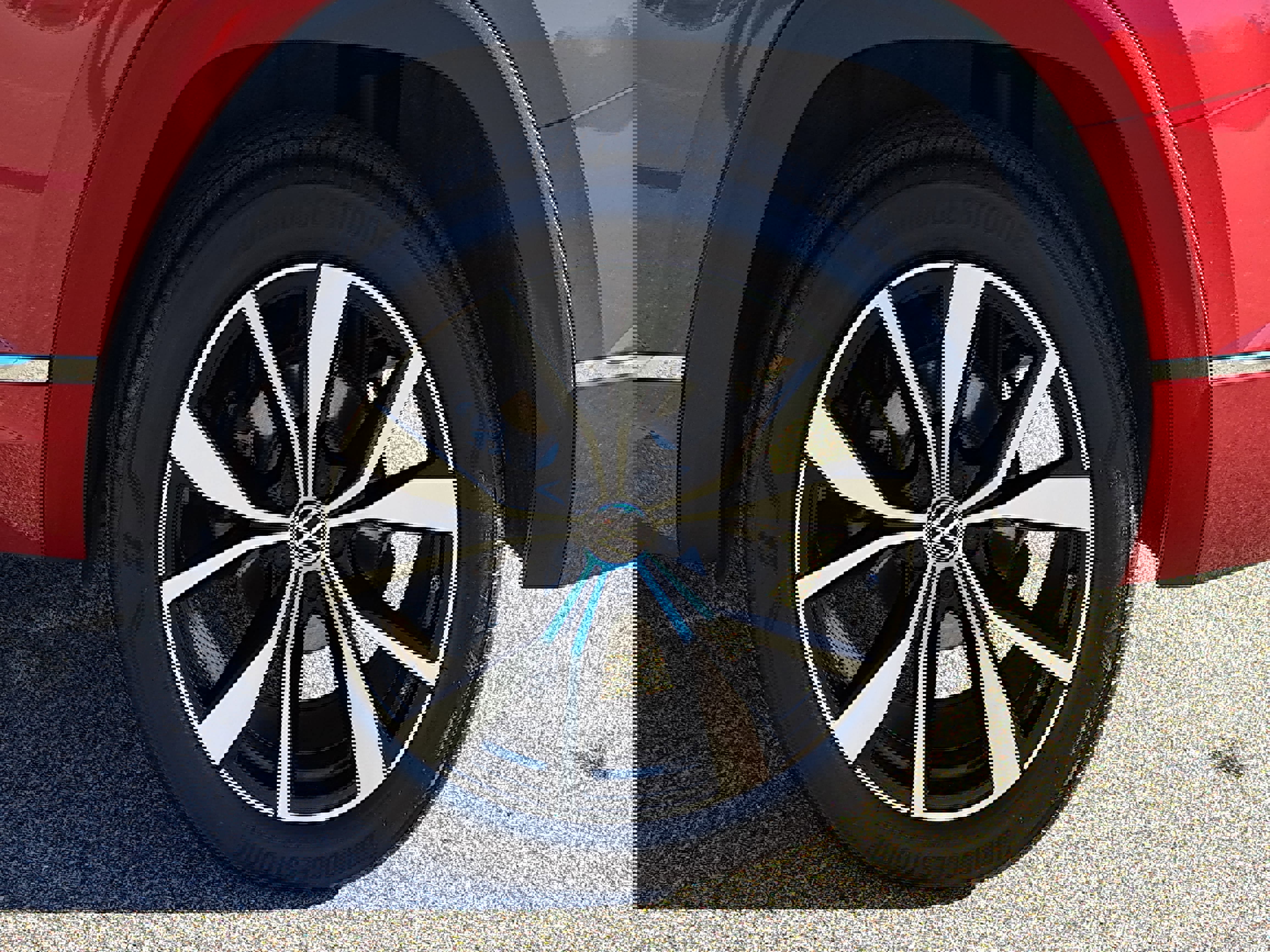 Certified 2024 Volkswagen Atlas SEL Premium R-Line image 33