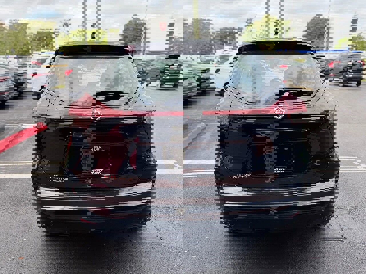 Used 2021 Nissan Kicks S image 5