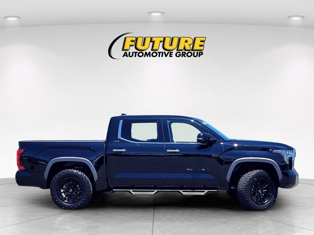 Used 2025 Toyota Tundra Limited AWD/4WD image 3
