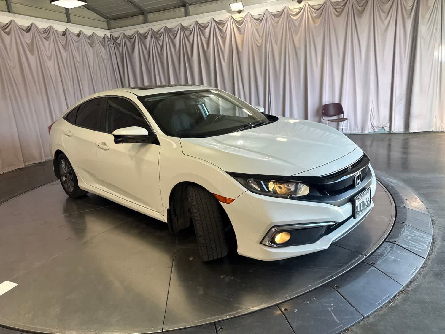 Used 2019 Honda Civic EX-L image 3