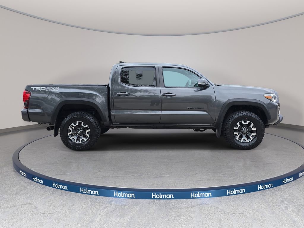 Used 2019 Toyota Tacoma TRD Off-Road w/ Technology Package AWD/4WD image 5