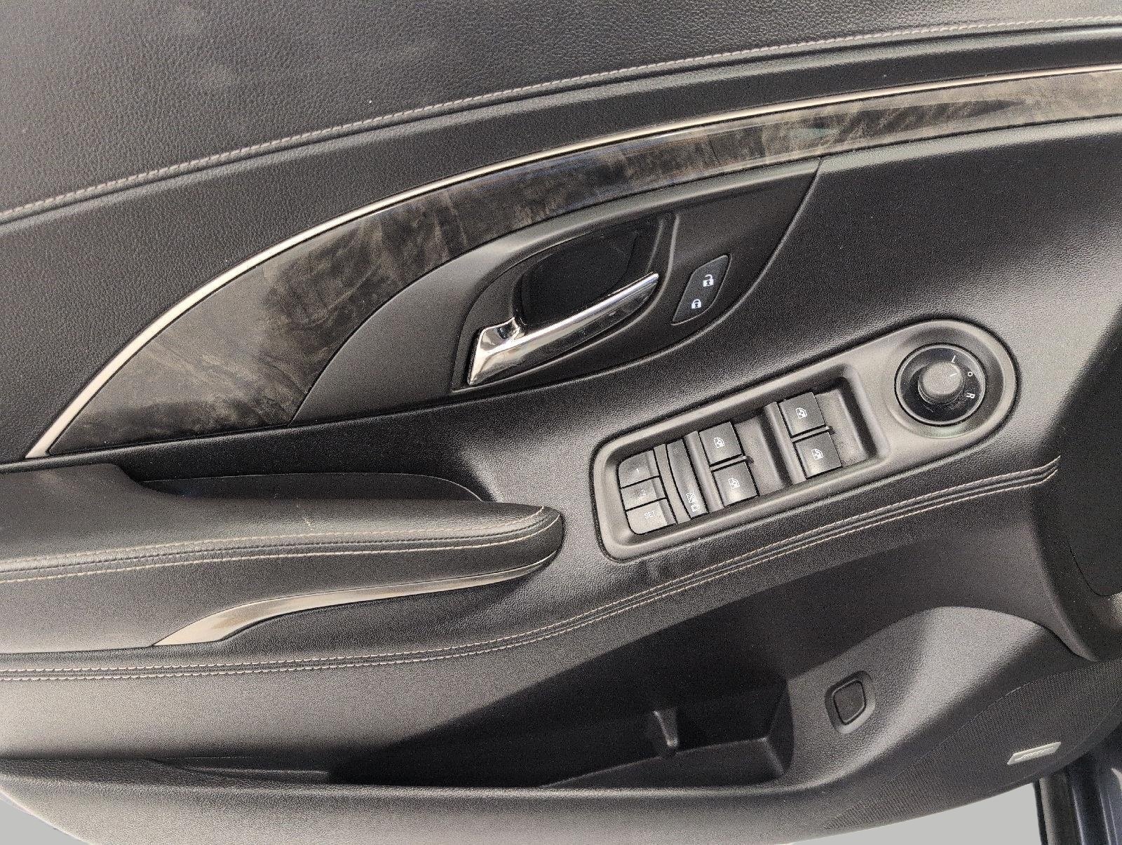 Used 2014 Buick LaCrosse Leather FWD image 25