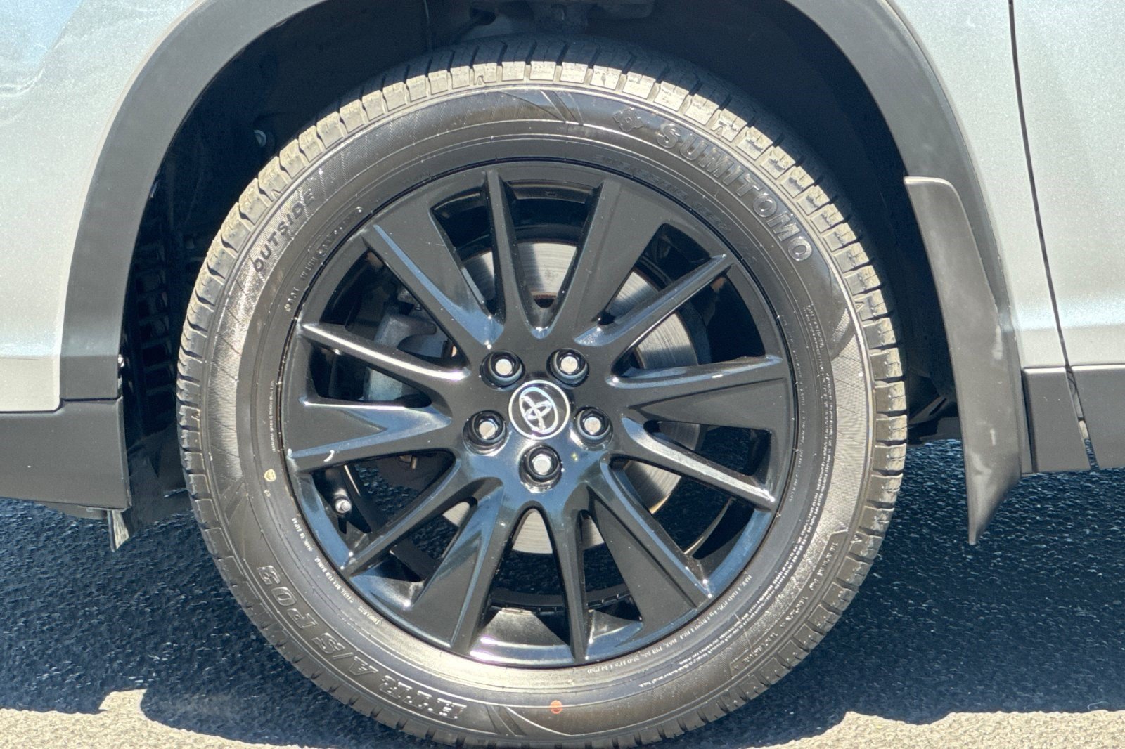 Used 2019 Toyota Highlander SE AWD/4WD image 12