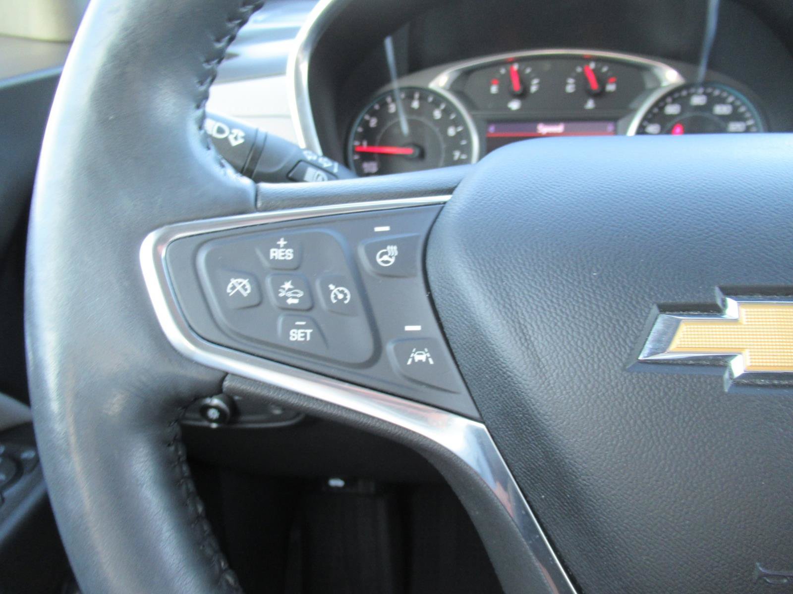Used 2021 Chevrolet Equinox Premier FWD image 23