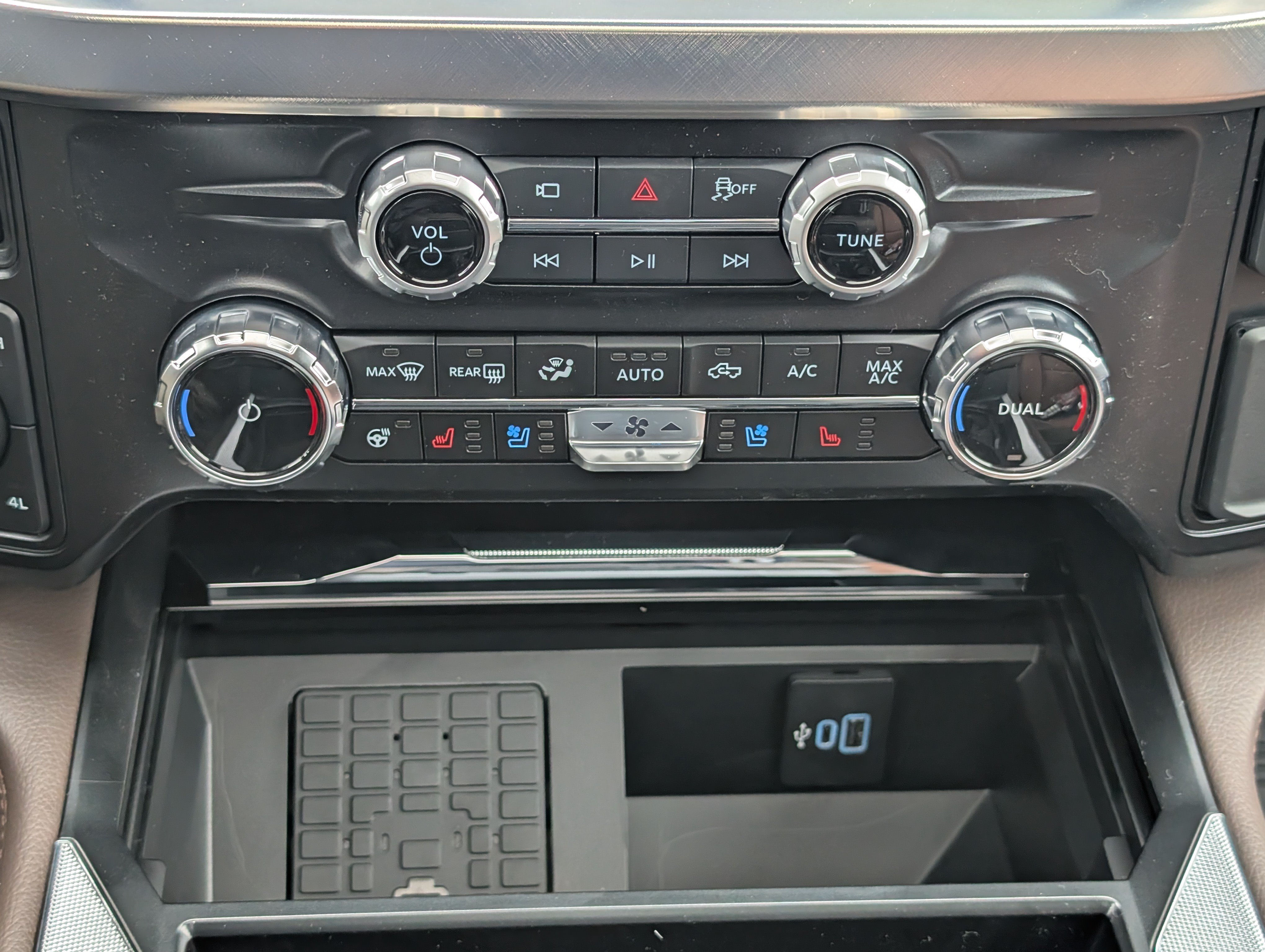 New 2026 Ford F250 King Ranch w/ Chrome Package AWD/4WD image 23