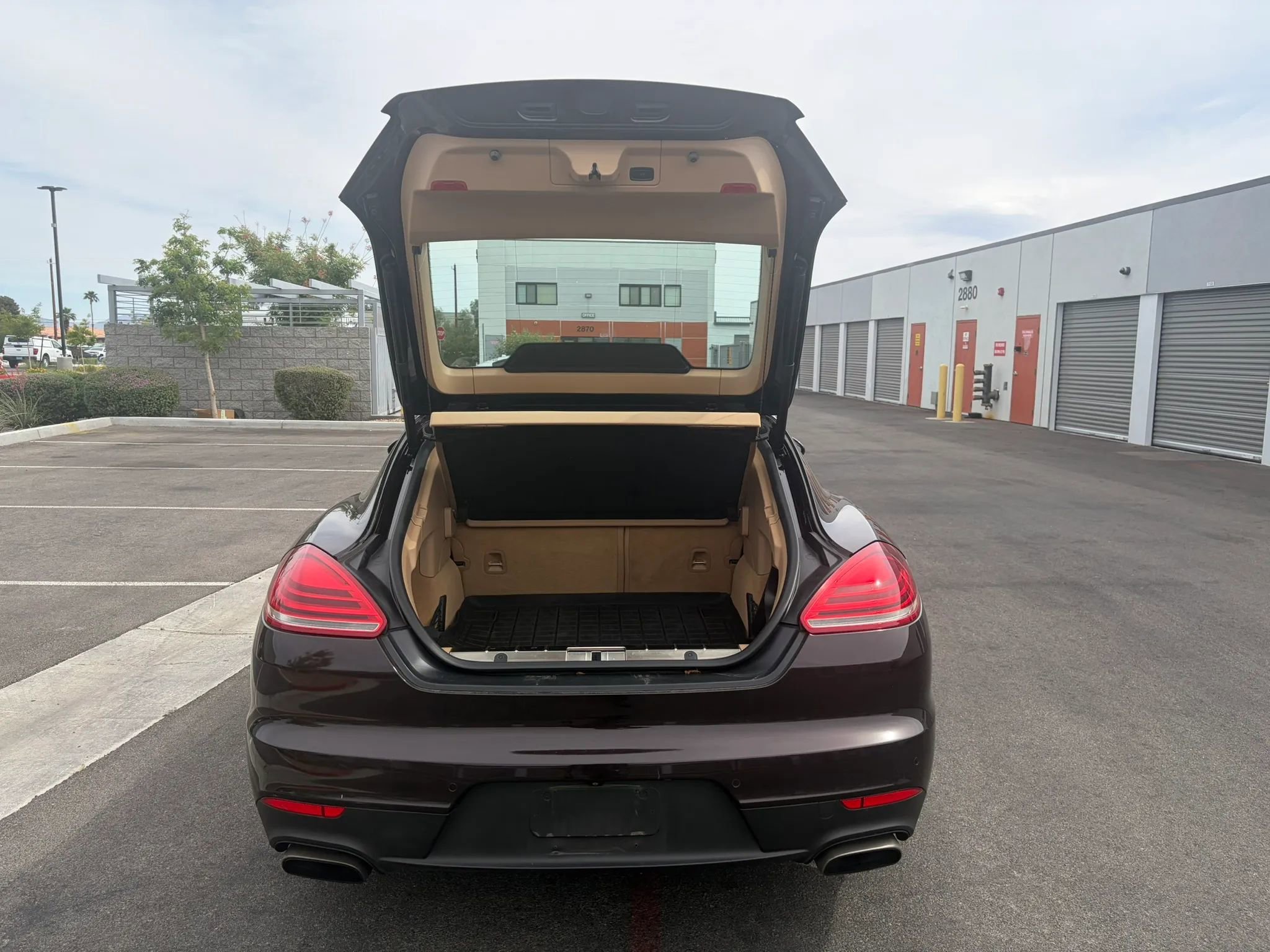 Used 2014 Porsche Panamera 4 AWD/4WD image 9