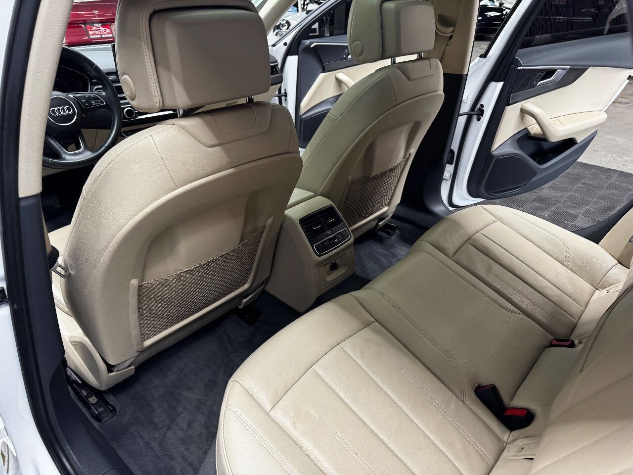 Used 2019 Audi A4 2.0T Premium image 43